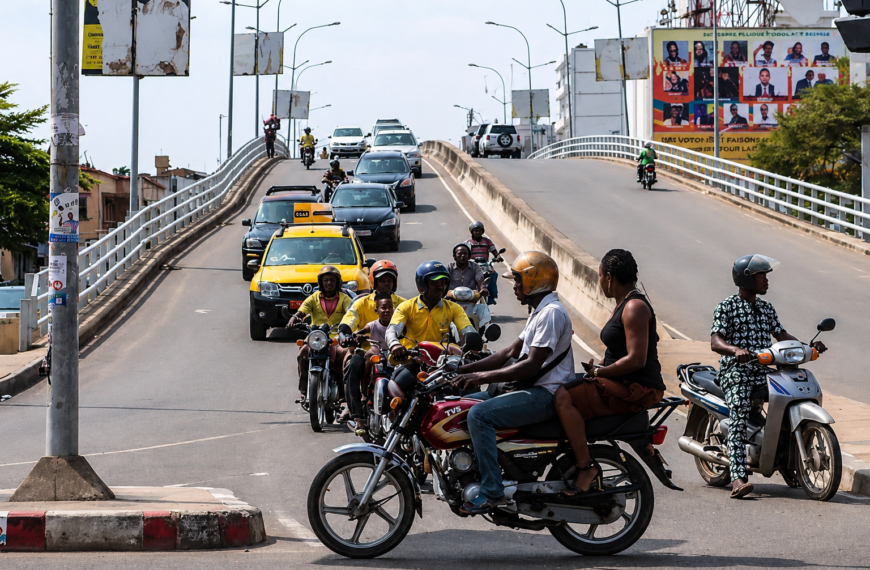 TRANSPORT: LES ZÉMIDJANS FACE AUX APPLICATIONS DE TRANSPORT, UNE TRADITION SOUS MENACE